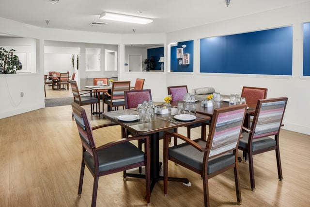 Home-Place-of-Burlington-003